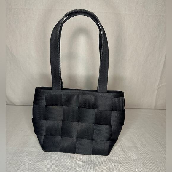Harveys Mini Tote Black Seatbelt Bag 11"x6" - Good Condition - Picture 1 of 9